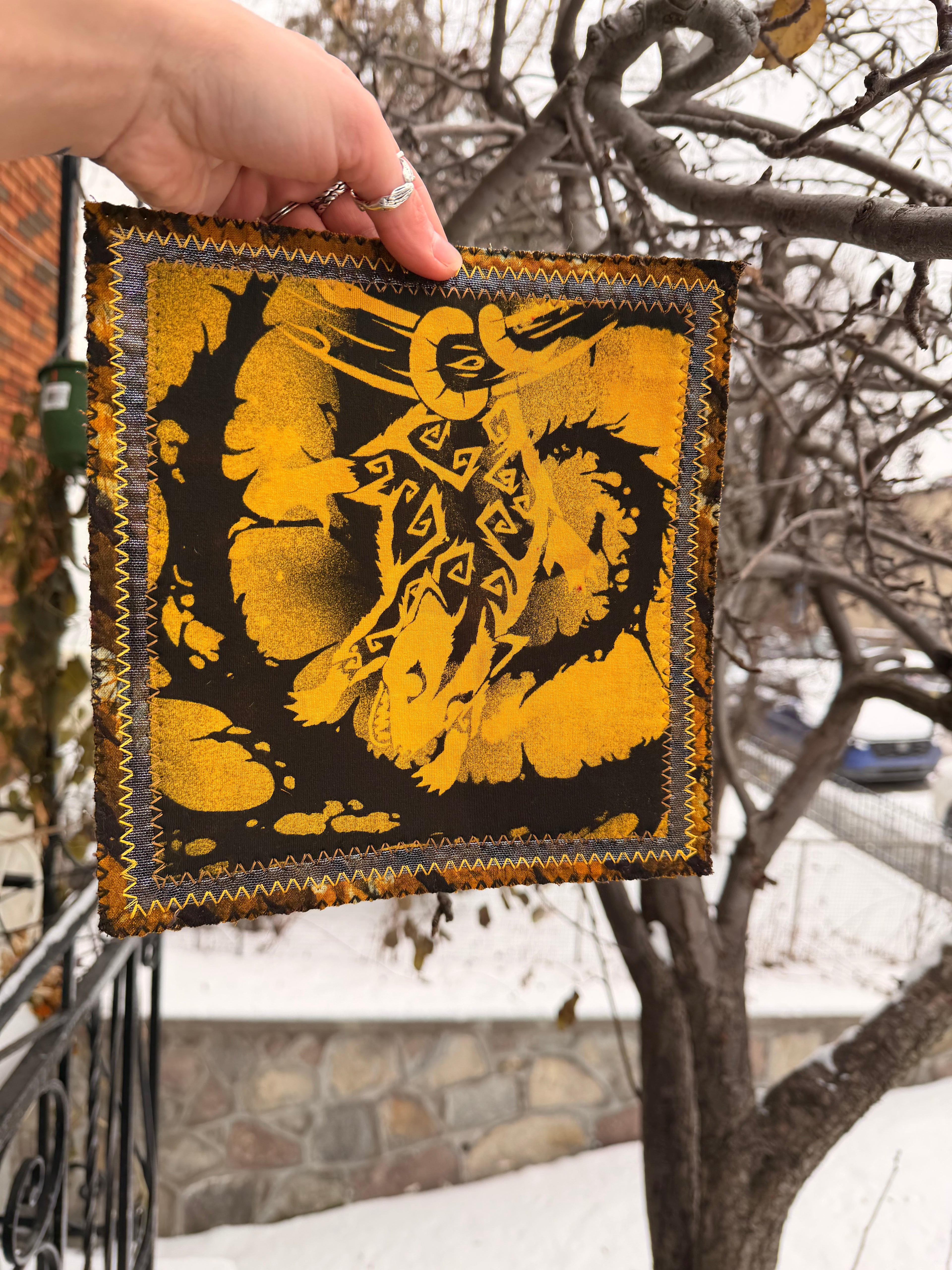 Patch yellow opossum