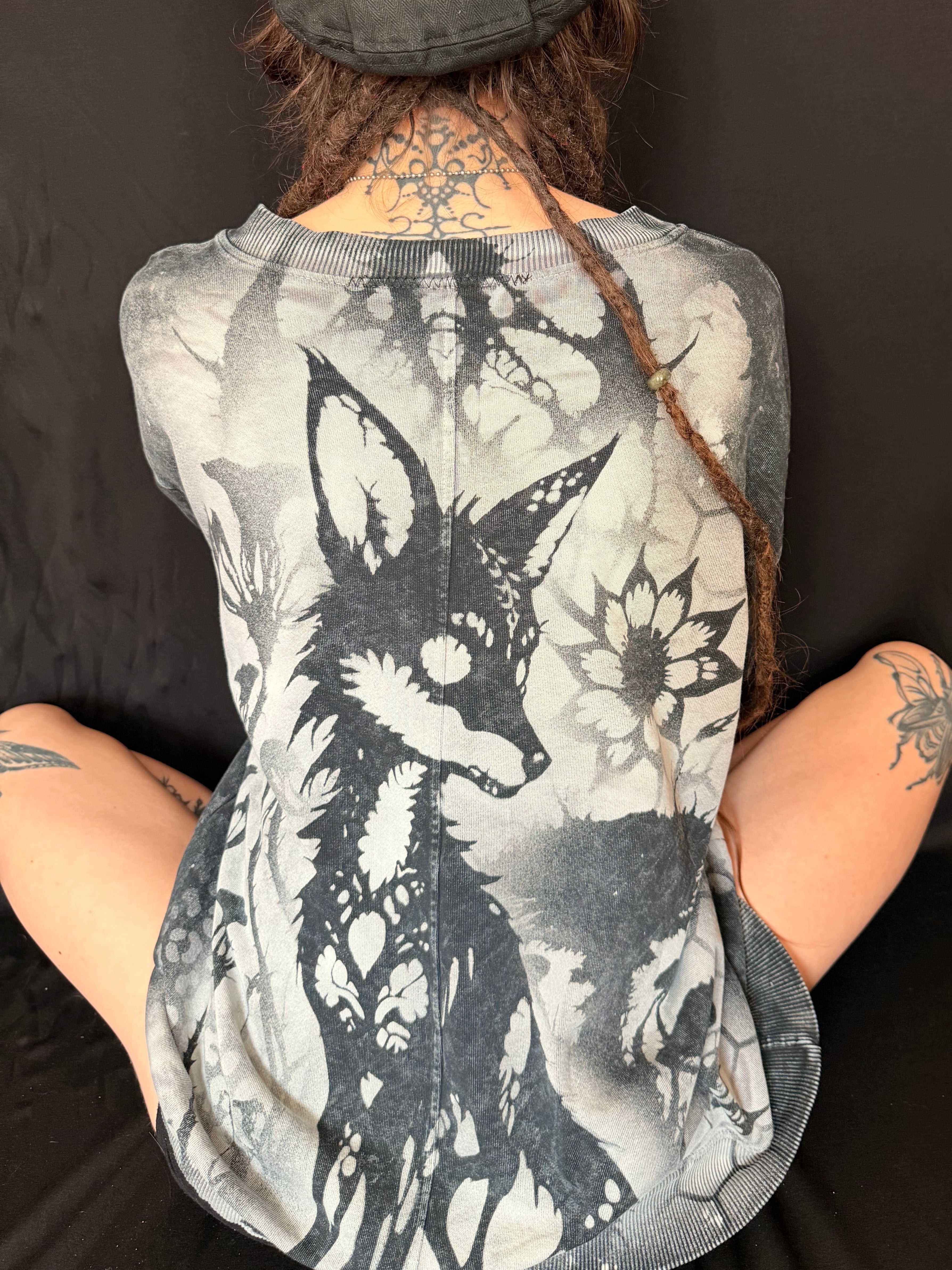 Long sleeve fox and crow
