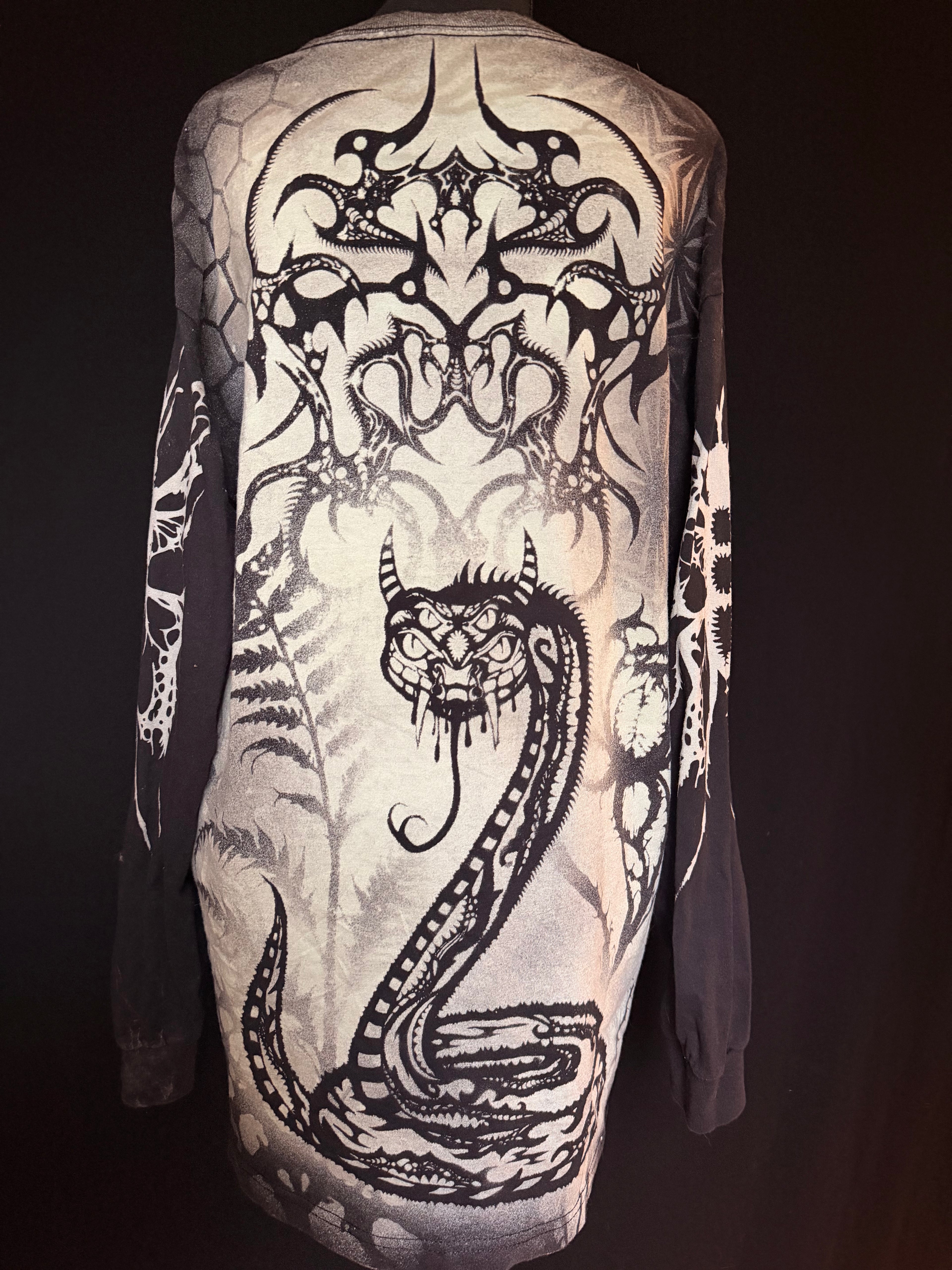 Long sleeve snake XL